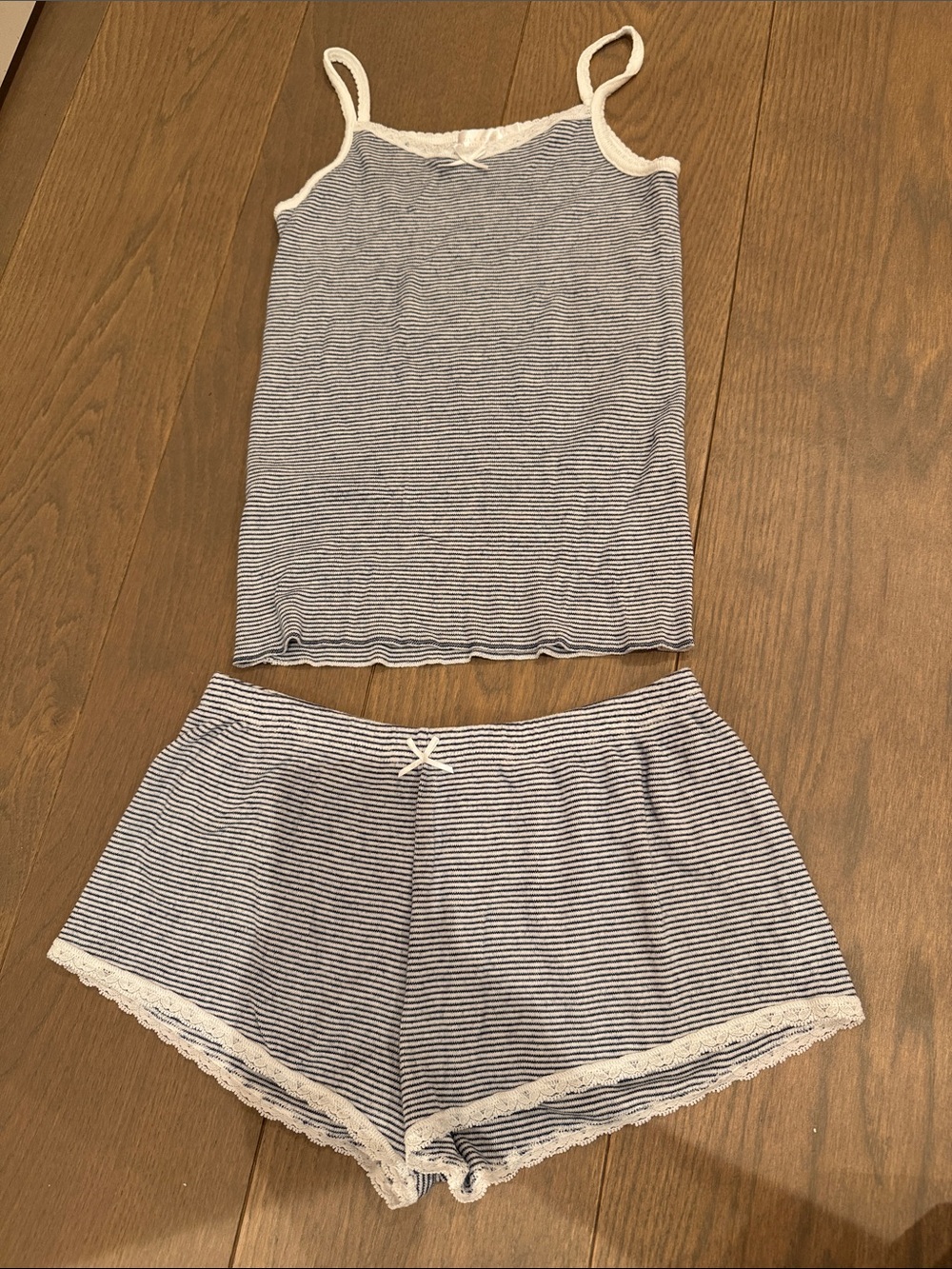 Girls Polkadot England striped pj set